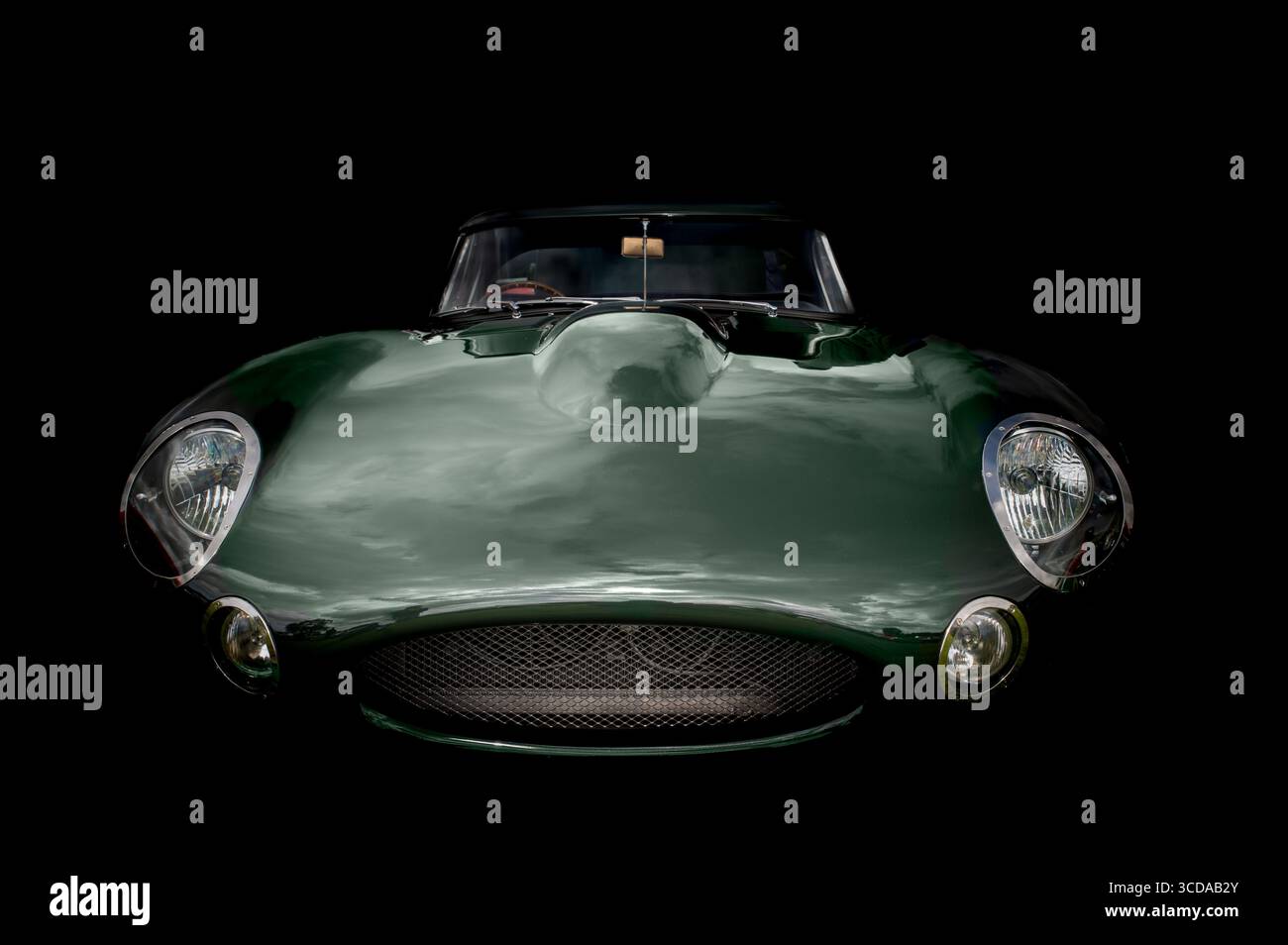 Britischer Rennsport-Green Jaguar E-Type Stockfoto