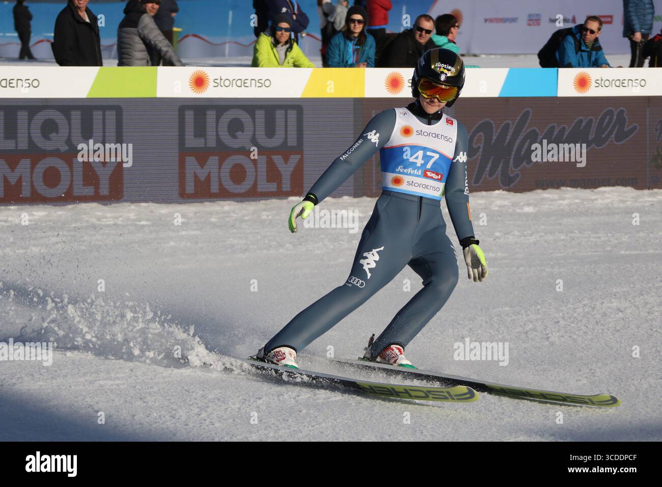Lara Malsiner (Italien) nach dem Training Frauen Skispringen, FIS Nordische Ski-WM 2019 in Seefeld Stockfoto