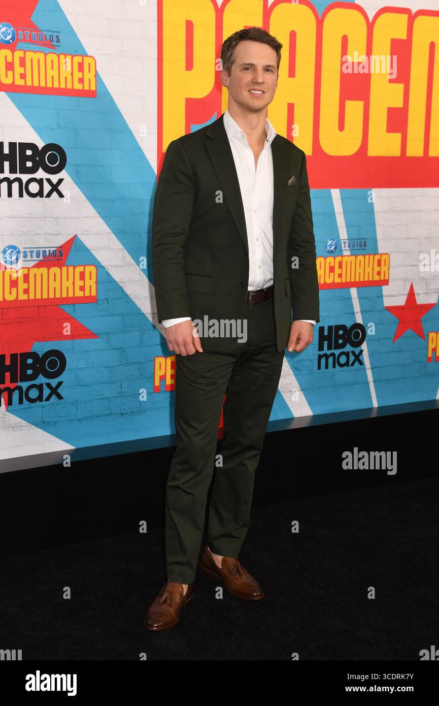 New York, NY, USA. August 2025. Freddie Stroma bei der HBO Max Staffel 2 Premiere von Peacemaker im AMC Cinemas am 13. August 2025 in New York City. Quelle: Mpi099/Media Punch/Alamy Live News Stockfoto