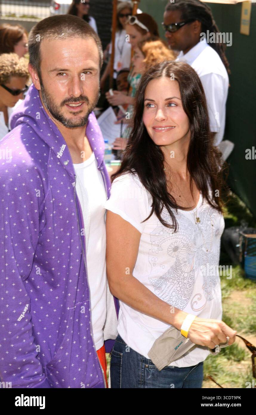 Courteney Cox und David Arquette beim „A Time for Heroes Celebrity Carnival“, der die Elizabeth Glazer Pediatric AIDS Foundation am 8. Juni 2008 im Wadworth Theater in Los Angeles begrüßte Stockfoto