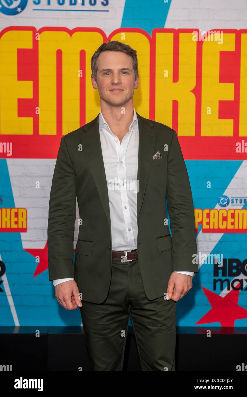 New York, Usa. August 2025. Freddie Stroma besucht HBO's „Peacemaker“ Staffel 2 Premiere im AMC Lincoln Square Theater. Quelle: SOPA Images Limited/Alamy Live News Stockfoto