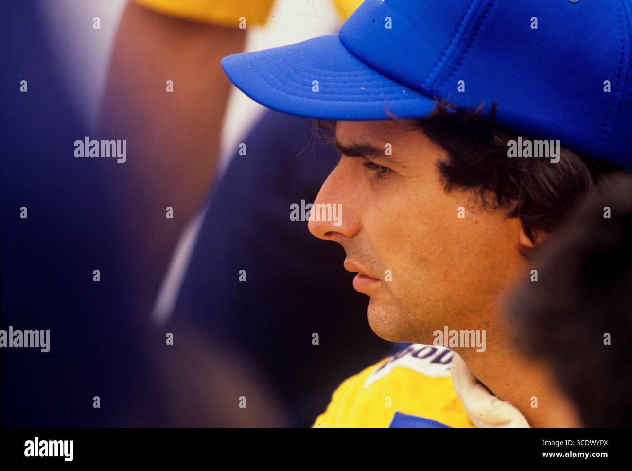 Nelson Piquet 1988 Portrait Face Happy Lächeln Kopf und Schultern aus der Nähe. Der brasilianische Formel-1-Fahrer und dreifache Weltmeister (1981, 1983, 1987) fuhr von 1978 bis 1991 mit Brabham, Williams, Lotus und Benetton und erzielte 23 Grand-Prix-Siege. Aus Brasilien fährt das Camel Team Lotus Honda Stockfoto