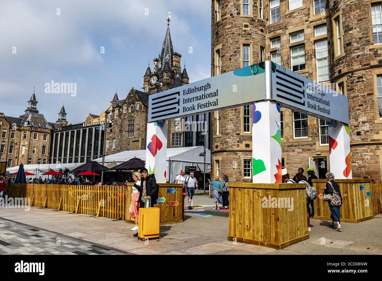 Edinburgh, Vereinigtes Königreich. 14. August 2025 im Bild: Das Edinburgh Futures Institue ist die Heimat des Edinburgh International Book Festivals. Gutschrift: Stockfoto