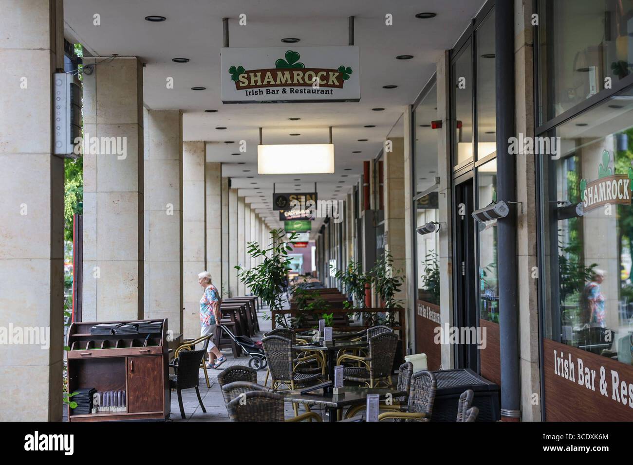Shamrock Dresden, Wilsdruffer Straße. , Honorarfrei für Produkte von Sächsische.de und Sächsische Zeitung *** Shamrock Dresden, Wilsdruffer Straße , kostenlos für Produkte von Sächsische de und Sächsische Zeitung Stockfoto