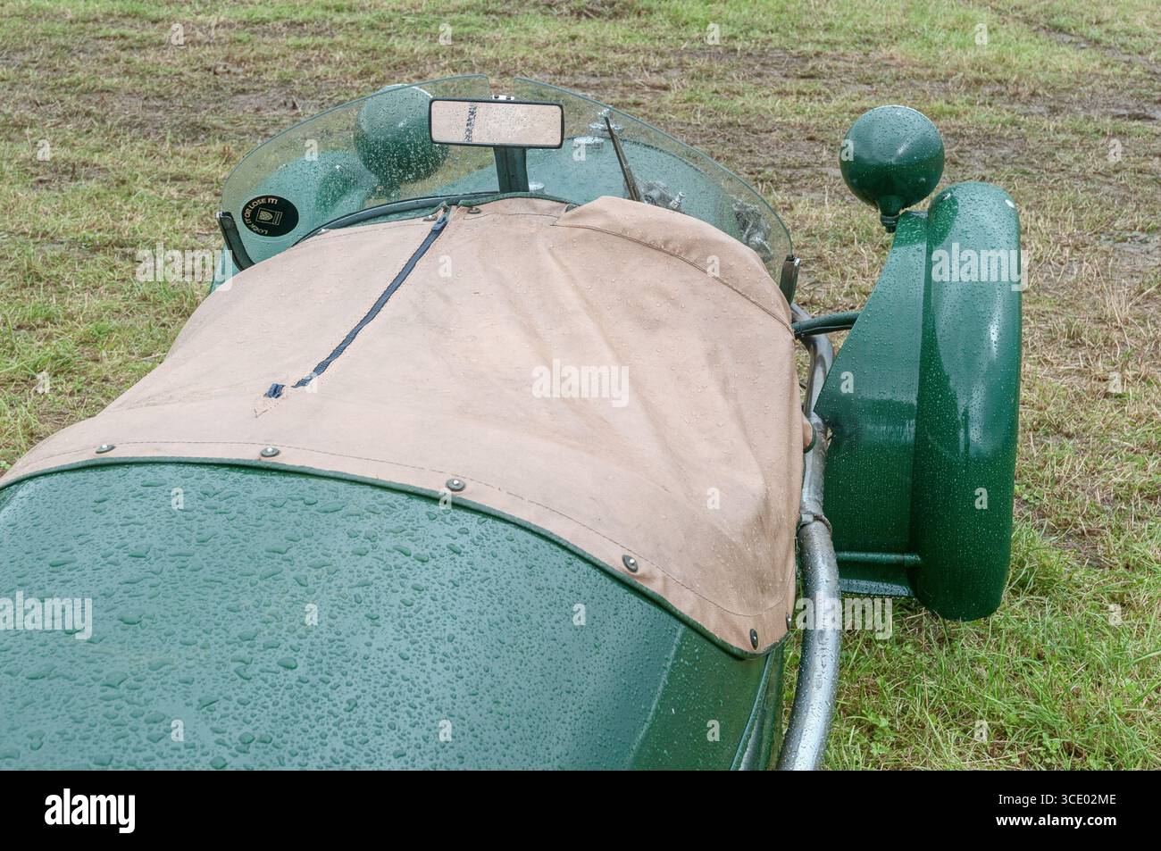 Ein Morgan 3-Rad-Supersportwagen aus dem Jahr 1939 auf der Ackworth Steam and Historical Vehicle Show in Yorkshire England Stockfoto