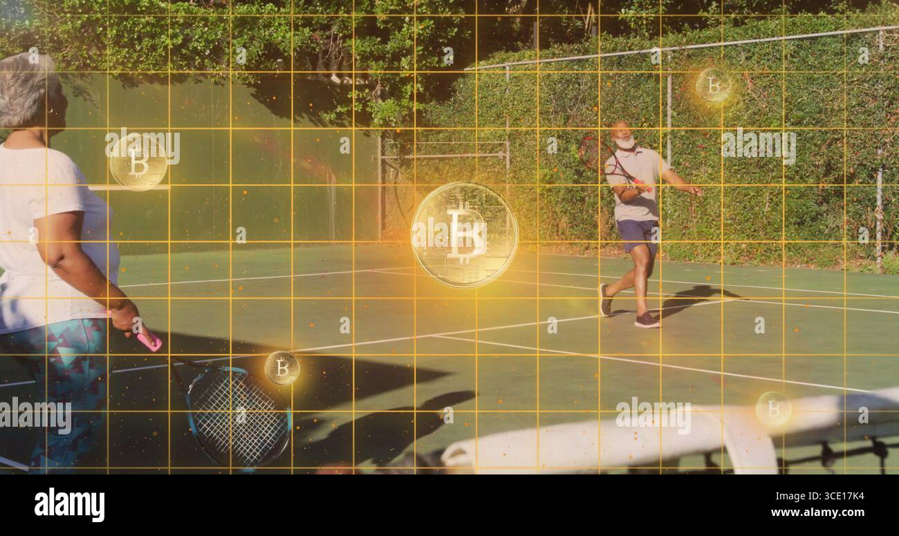 Frauen und Männer, die eine Gesichtsmaske tragen, treffen auf dem Hartplatz Schüsse, mit Bitcoin-Ikonen Stockfoto