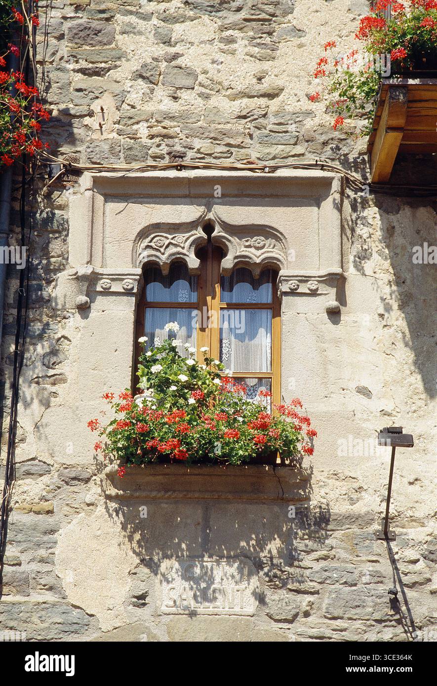 Fenster. Rupit, Barcelona Provinz, Katalonien, Spanien. Stockfoto