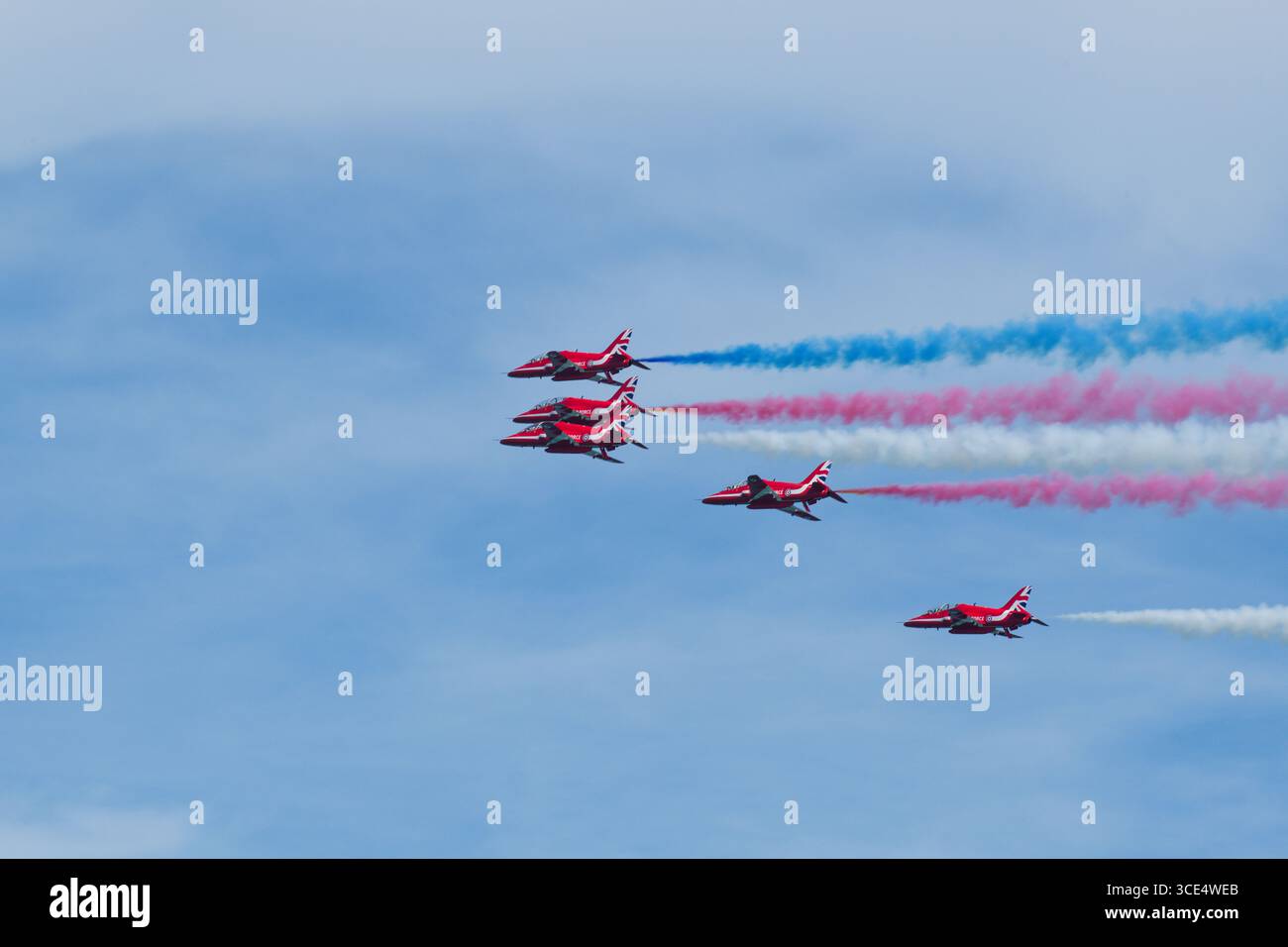 die-raf-red-arrows-auf-der-eastbourne-airbourne-international-airshow