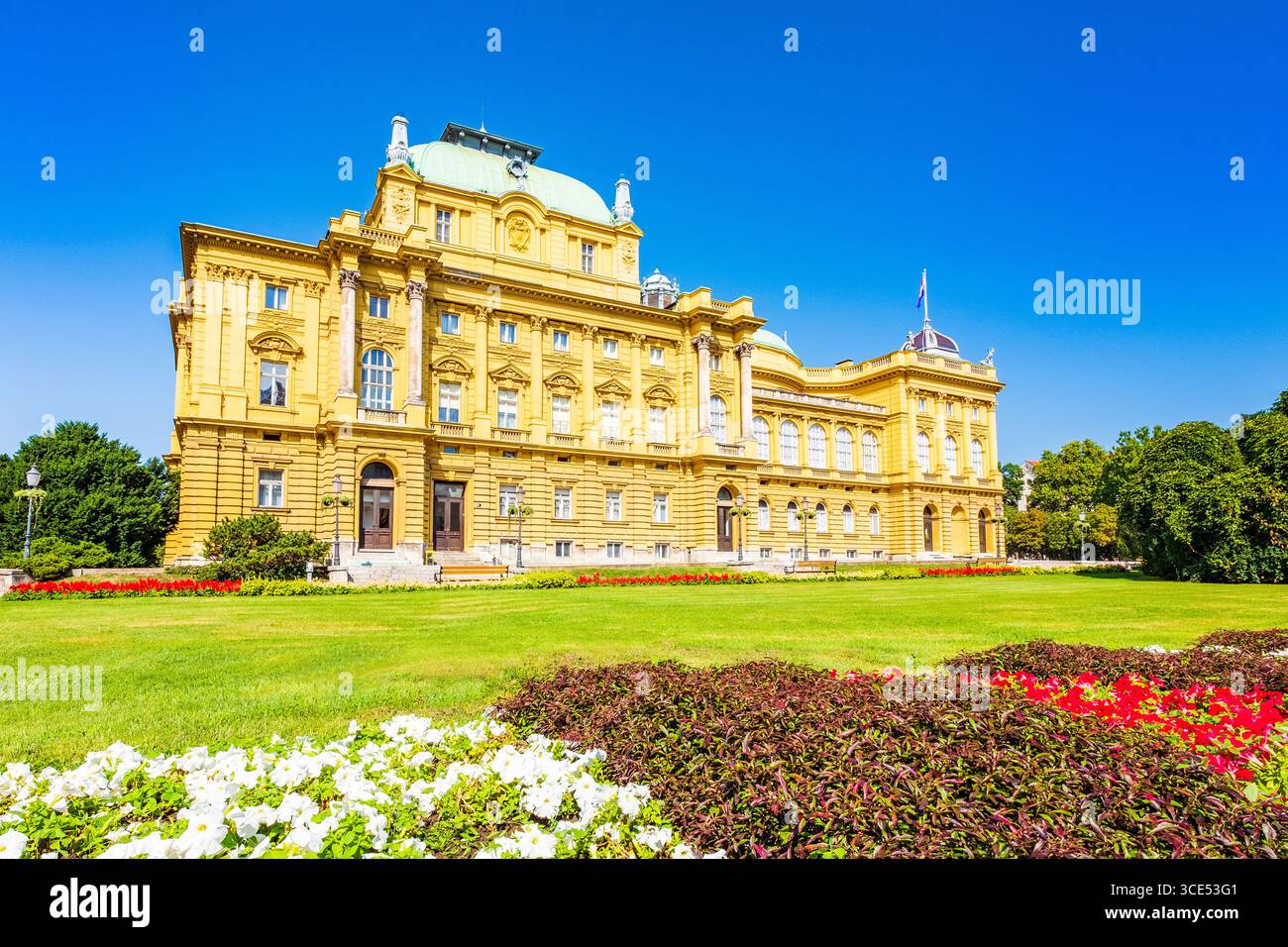 Neobarockter Palast des kroatischen Nationaltheaters in Zagreb, Kroatien Stockfoto