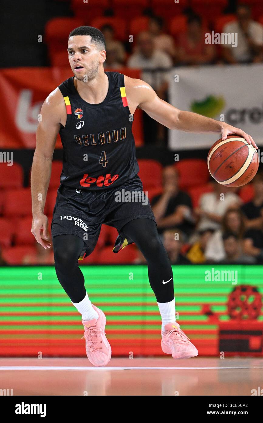 Charleroi, Belgien. August 2025. Ein Basketballspiel zwischen der belgischen Nationalmannschaft Belgische Lions und Großbritannien am Freitag, den 15. August 2025 in Oostende, in einem Freundschaftsturnier. BELGA PHOTO MAARTEN STRAETEMANS Credit: Belga News Agency/Alamy Live News Stockfoto