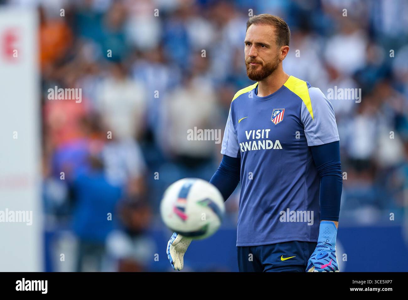 Dragon Stadium, Porto, Portugal. August 2025. Von links nach rechts, Jan Oblak beim FC Porto gegen Atlético de Madrid. Quelle: Victor Sousa/Alamy Live News Stockfoto