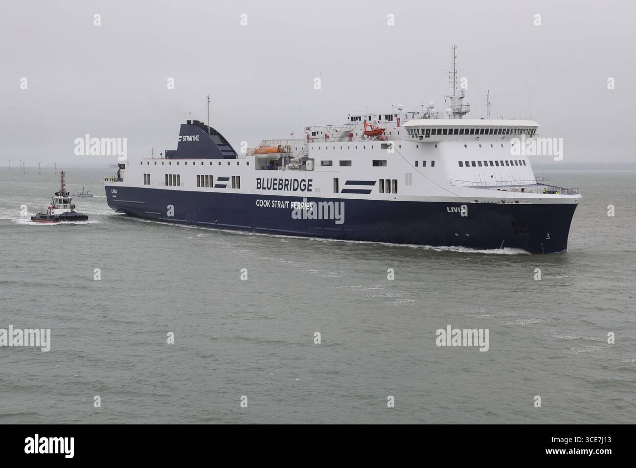 Die Passagier- und Frachtfahrt Roll on Roll off Fähre MV LIVIA macht einen kurzen Besuch in der Stadt Stockfoto