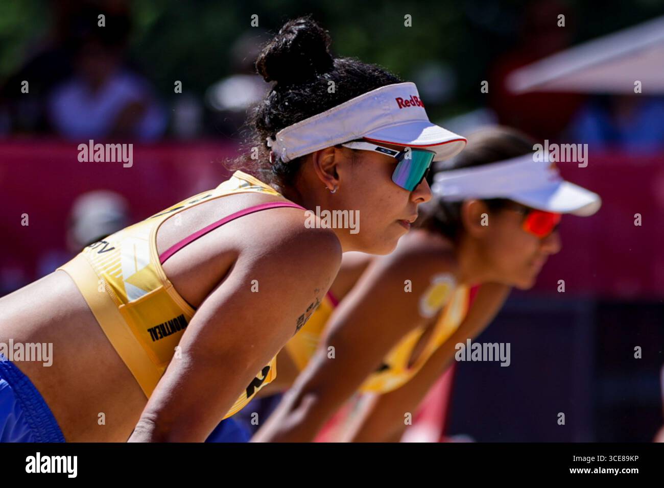 ANA Patricia Silva Ramos & Eduarda Santos Lisbonne ( Brasilien ) bei der Volleyball World Beach Pro Tour Montreal 2025 ( Kanada ) Stockfoto