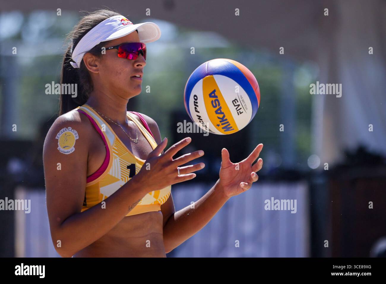 ANA Patricia Silva Ramos & Eduarda Santos Lisbonne ( Brasilien ) bei der Volleyball World Beach Pro Tour Montreal 2025 ( Kanada ) Stockfoto
