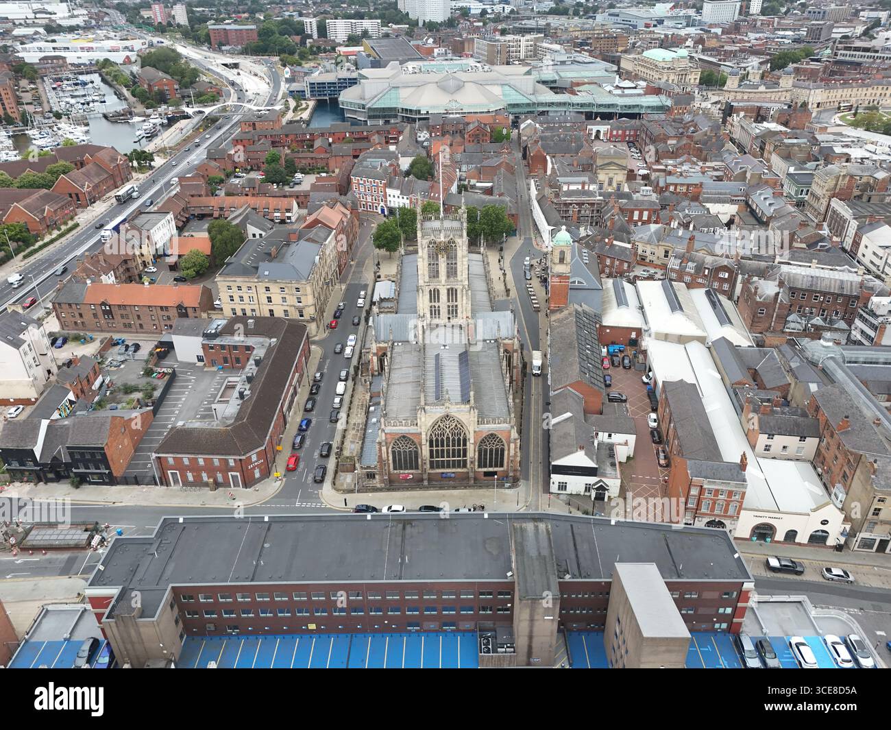 areal Views of Hull Minster ist eine anglikanische Kirche im Zentrum von Hull. Die Kirche hieß Holy Trinity Church. East Riding of Yorkshire, England Stockfoto