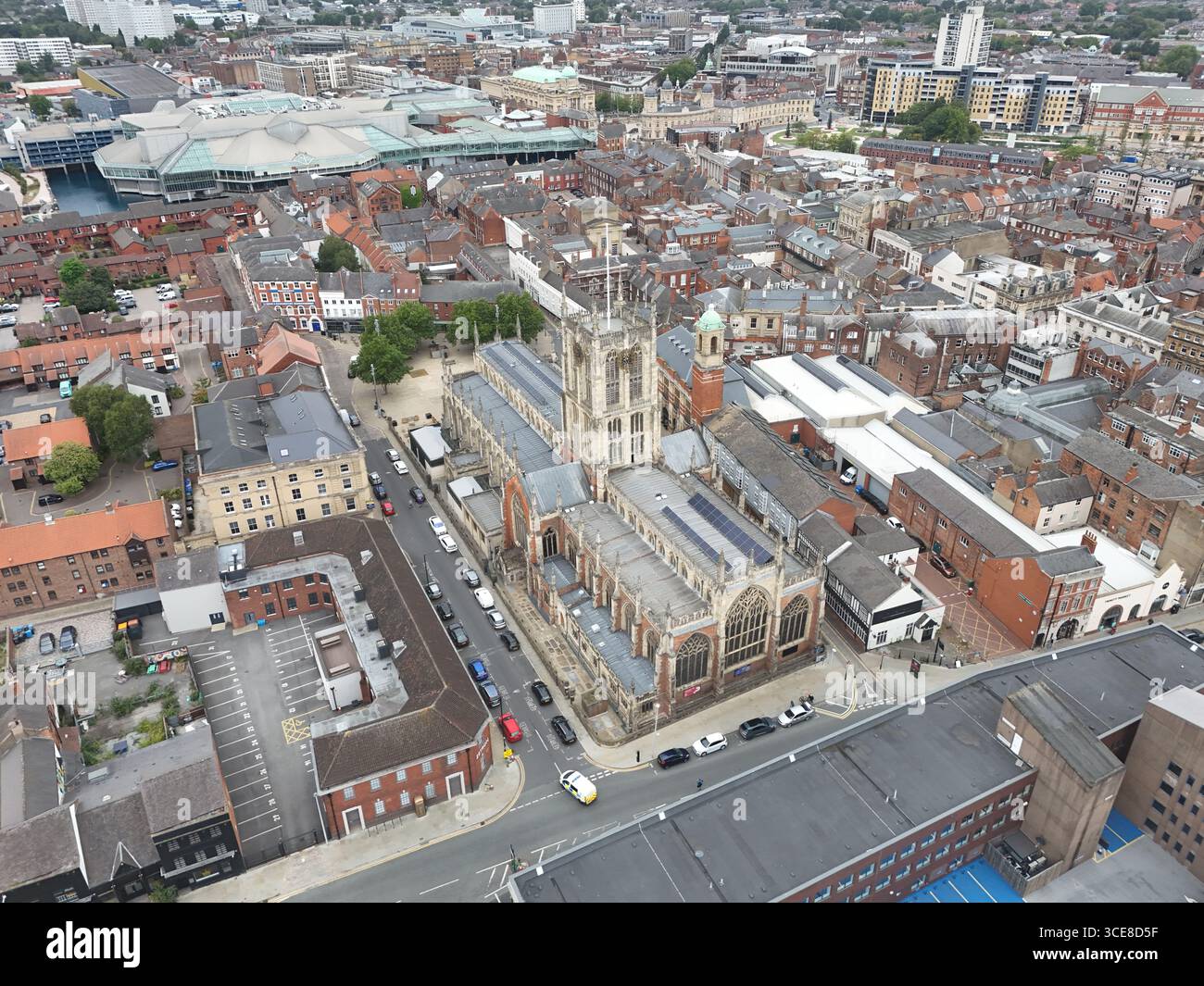 areal Views of Hull Minster ist eine anglikanische Kirche im Zentrum von Hull. Die Kirche hieß Holy Trinity Church. East Riding of Yorkshire, England Stockfoto