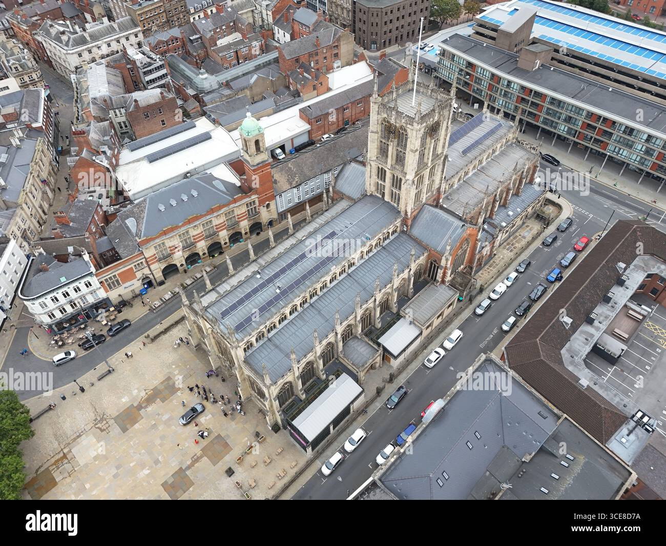 areal Views of Hull Minster ist eine anglikanische Kirche im Zentrum von Hull. Die Kirche hieß Holy Trinity Church. East Riding of Yorkshire, England Stockfoto