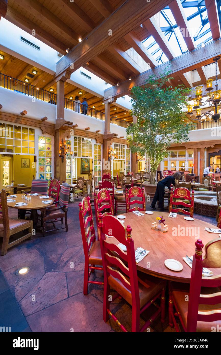 La Plazuela Restaurant im La Fonda on the Plaza Hotel, Santa Fe, Santa Fe County, New Mexico, USA Stockfoto