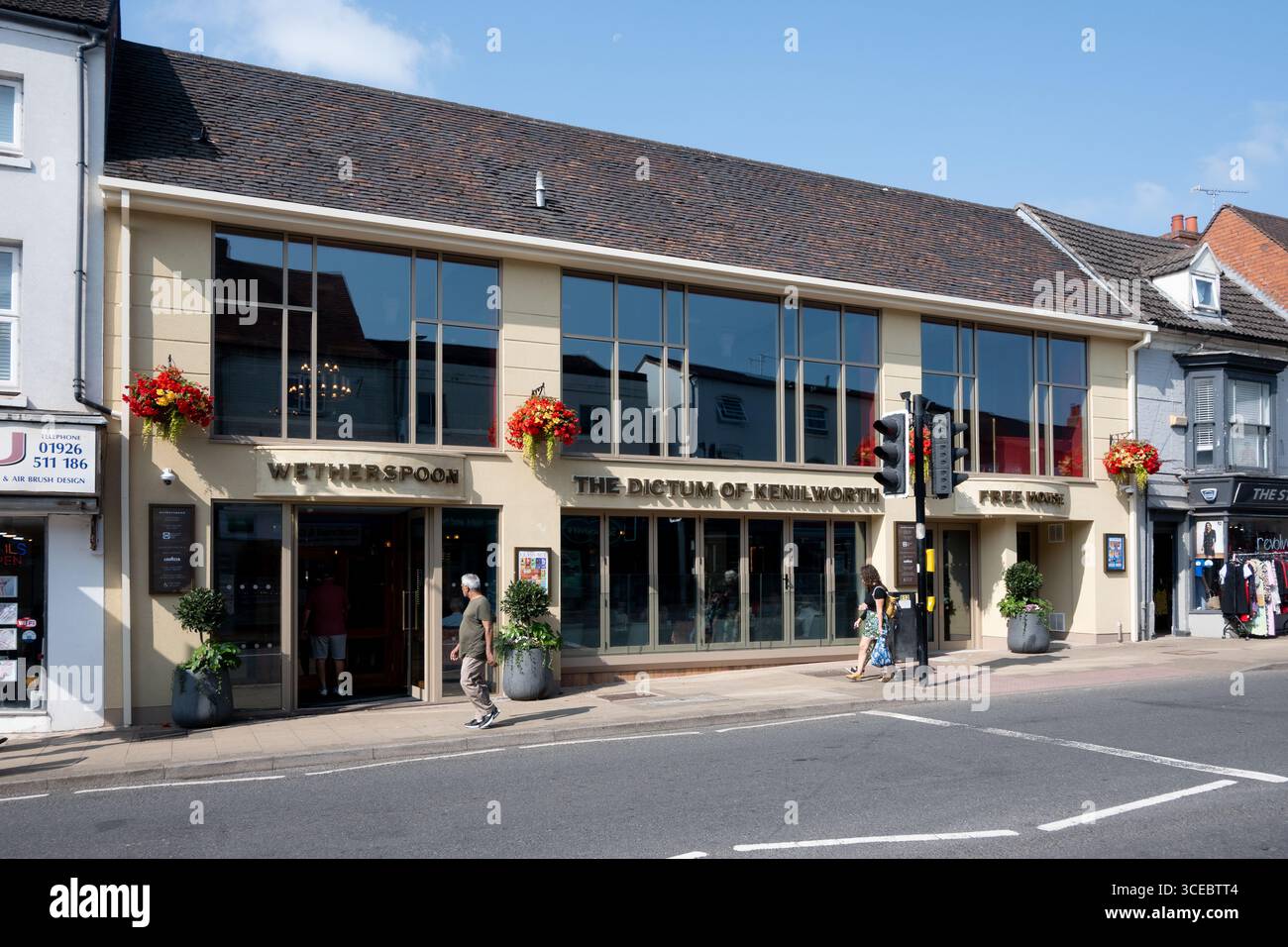 Das Diktum von Kenilworth Pub, Warwick Road, Kenilworth, Warwickshire, England, UK Stockfoto