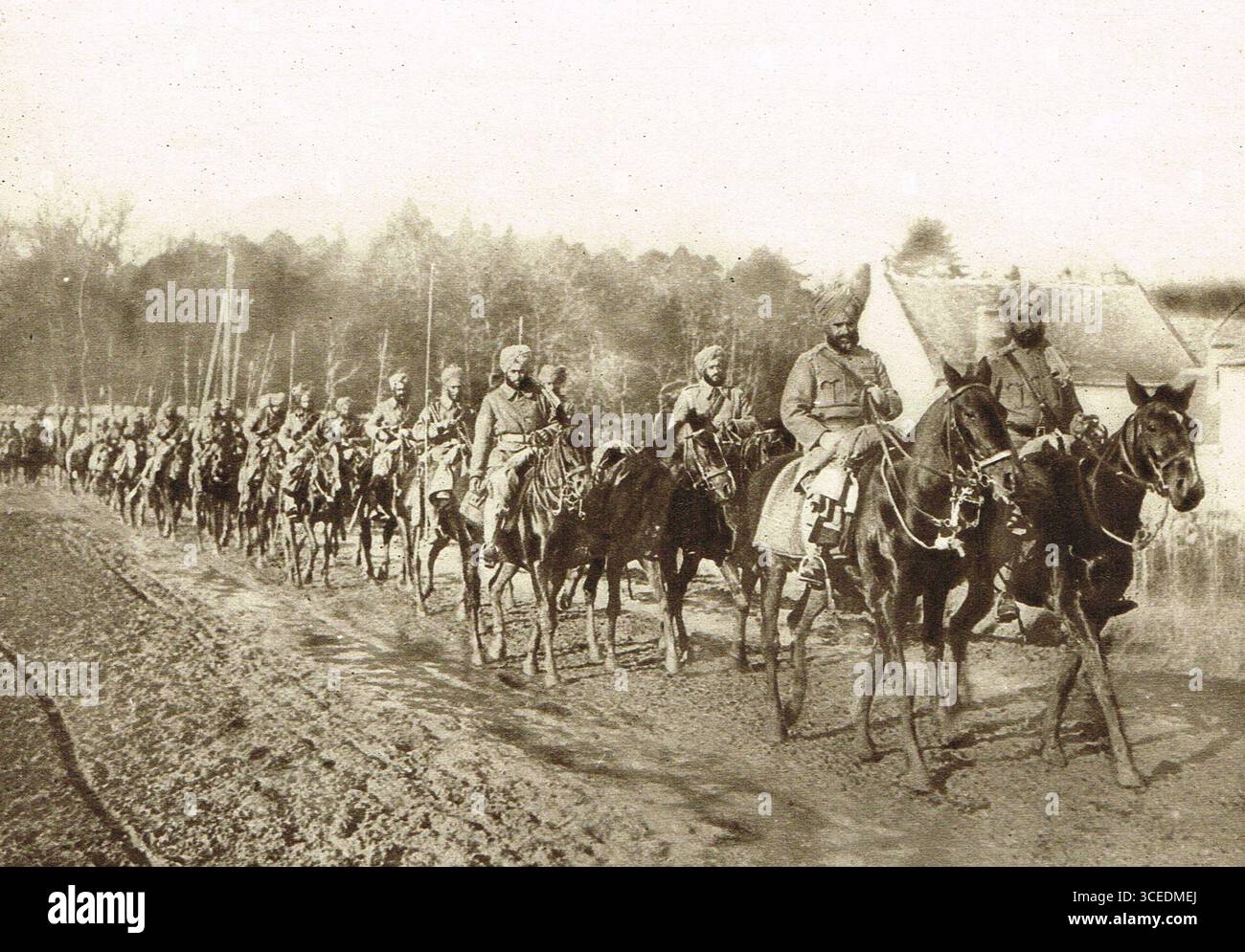 Abtreibung der indischen Kavallerie auf dem marsch nahe der französisch-belgischen Grenze, 1. Weltkrieg Stockfoto