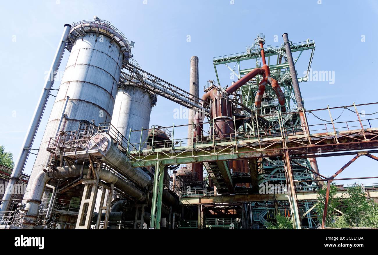 Hattingen, Deutschland, 20. Mai 2025 - Henrichshuette. Ehemaliges Stahlwerk, heute als Museum betrieben. Teil der Route des industriellen Erbes. Stockfoto