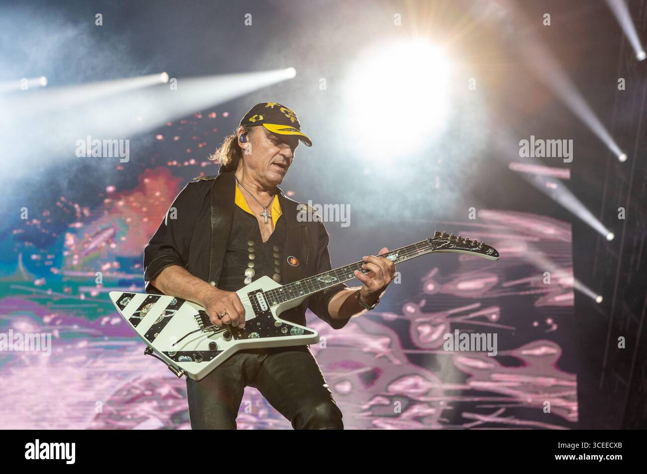 21. Juni 2025: Matthias Jabs von Scorpions tritt beim Hellfest Open Air Festival in Clisson auf Stockfoto