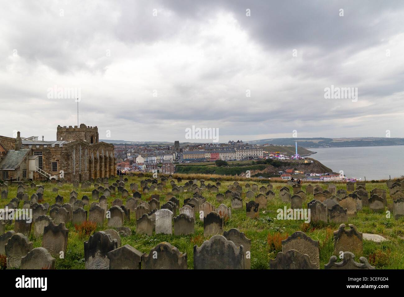 Friedhof der St. Mary's Church Anglican Parish in Whitby in North Yorkshire England Stockfoto