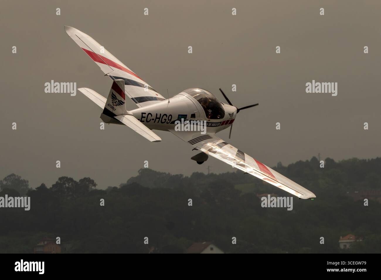 Avión ULM ligero Zall KP-2U Skyleader en el Festival aéreo de Gijón Stockfoto