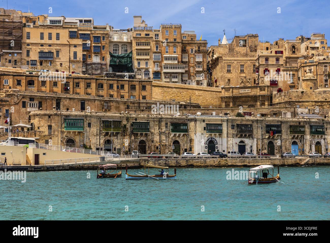 Wassertaxi mit Dhajsas von Valletta zu drei Städten, UNESCO-Weltkulturerbe, Malta Stockfoto