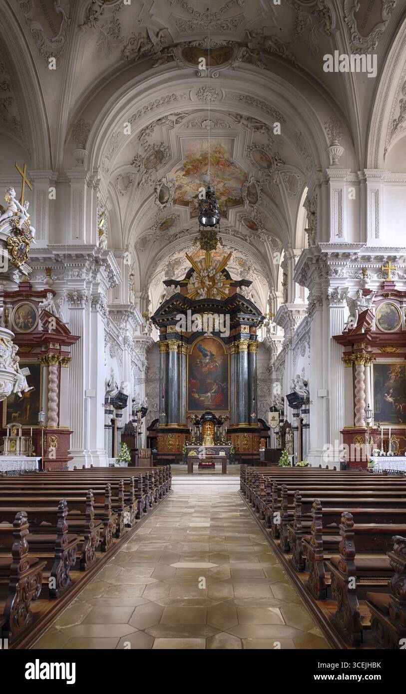 Innenansicht, Pilastersaal, Chor, Hochaltar, Altar, Kirchenschiff, Pfarrkirche, Wallfahrtskirche zu unserer Lieben Frau, Schoenenbergkirche, Schoenenberg, Ellwange Stockfoto