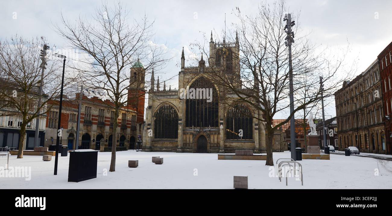 Hull Minster ist eine anglikanische Kirche im Zentrum von Hull. Die Kirche hieß Holy Trinity Church. East Riding of Yorkshire, England Stockfoto