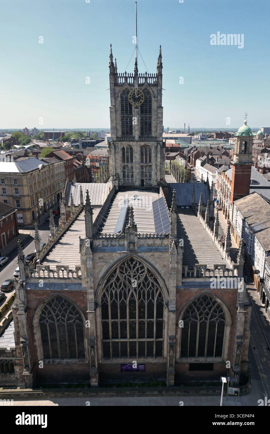 areal Views of Hull Minster ist eine anglikanische Kirche im Zentrum von Hull. Die Kirche hieß Holy Trinity Church. East Riding of Yorkshire, England Stockfoto