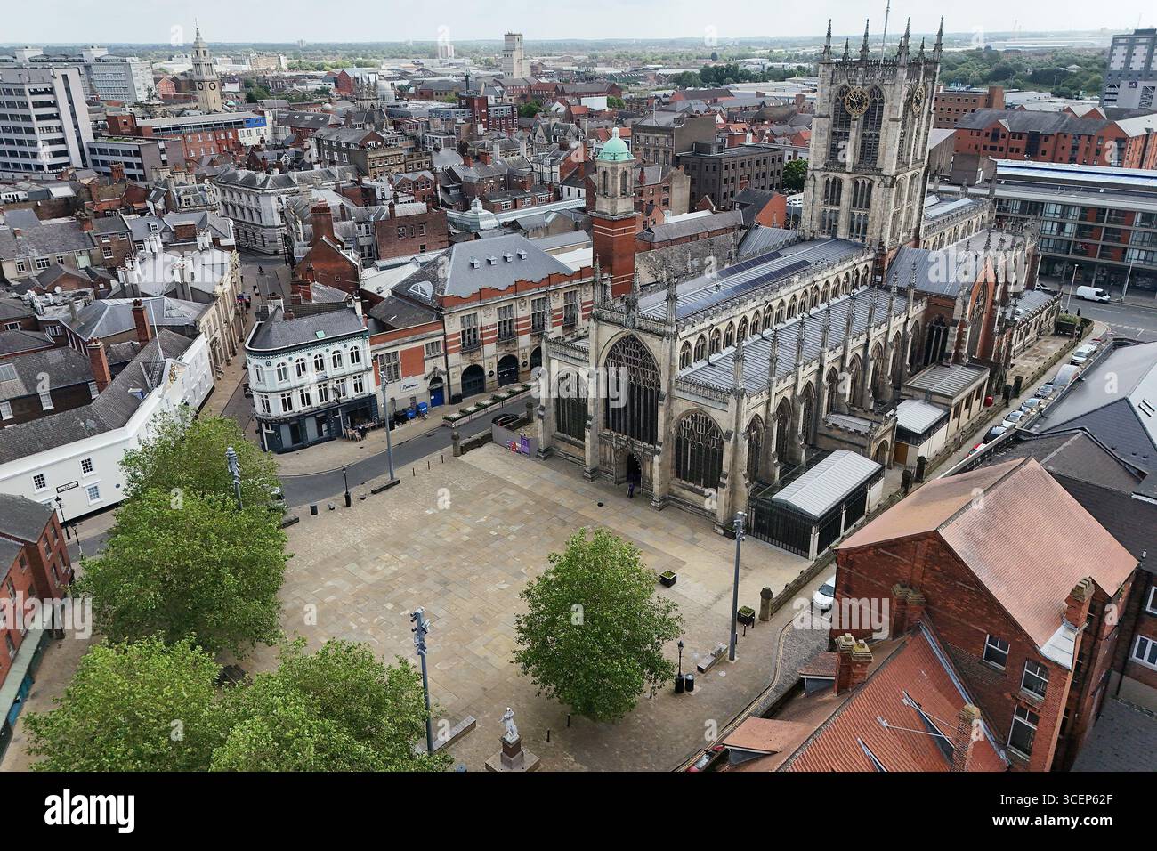 areal Views of Hull Minster ist eine anglikanische Kirche im Zentrum von Hull. Die Kirche hieß Holy Trinity Church. East Riding of Yorkshire, England Stockfoto