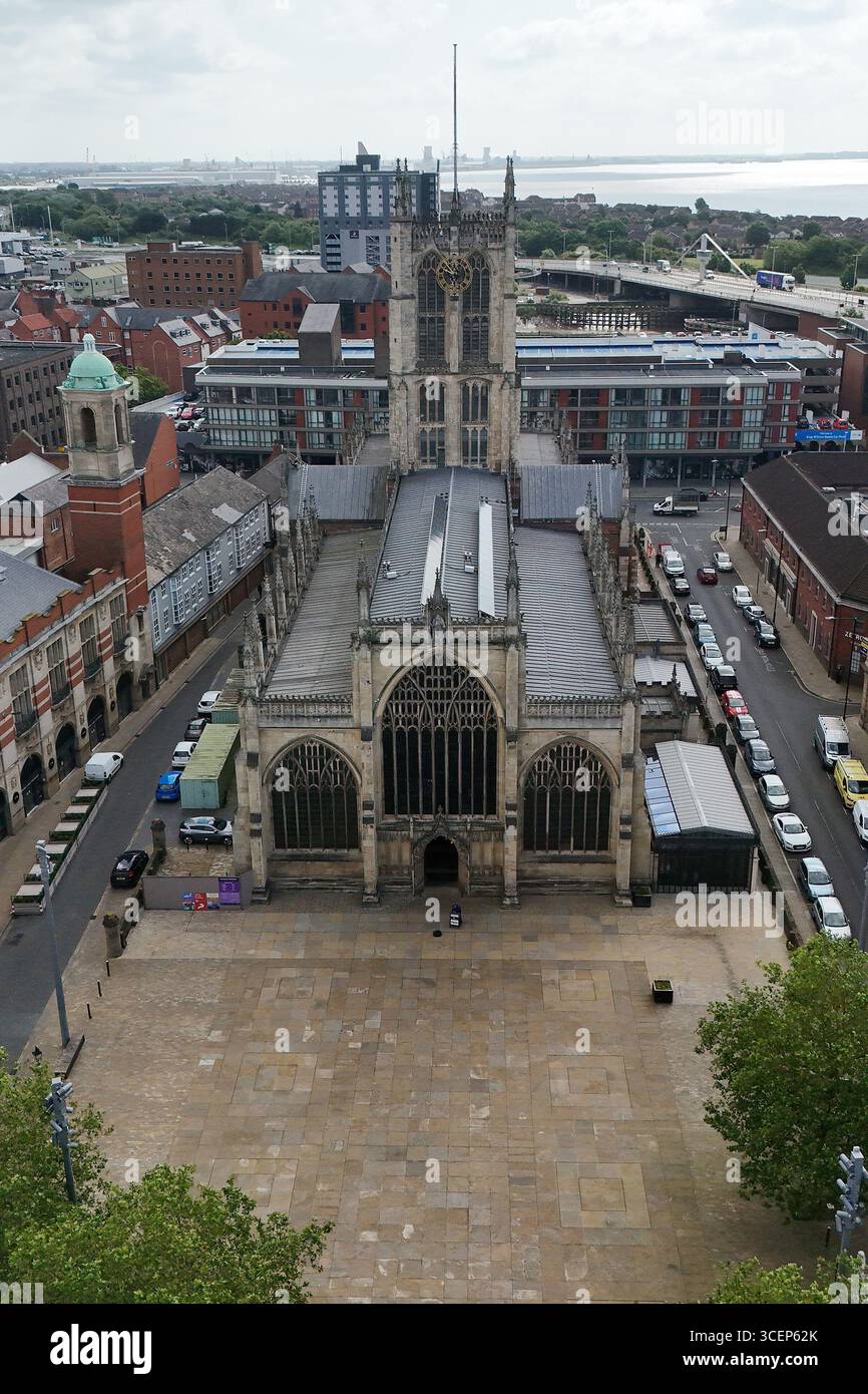 areal Views of Hull Minster ist eine anglikanische Kirche im Zentrum von Hull. Die Kirche hieß Holy Trinity Church. East Riding of Yorkshire, England Stockfoto