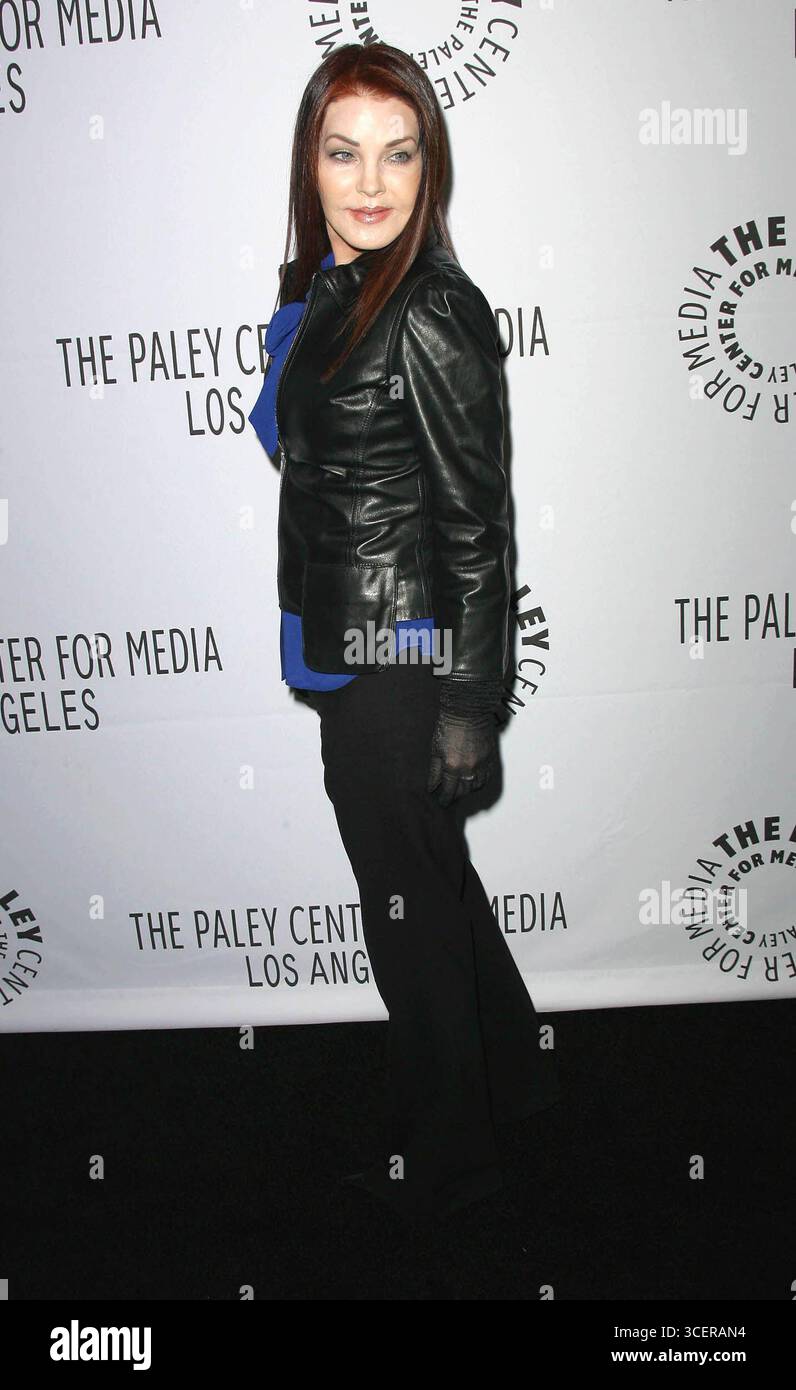 Priscilla Presley bei der Elvis '68 Comeback Special 40th Anniversary Celebration im ArcLight Cinema in Hollywood - 14. März 2008 Stockfoto Priscilla Presley bei der Elvis '68 Comeback Special 40th Anniversary Celebration im ArcLight Cinema in Hollywood - 14. März 2008 Stockfoto