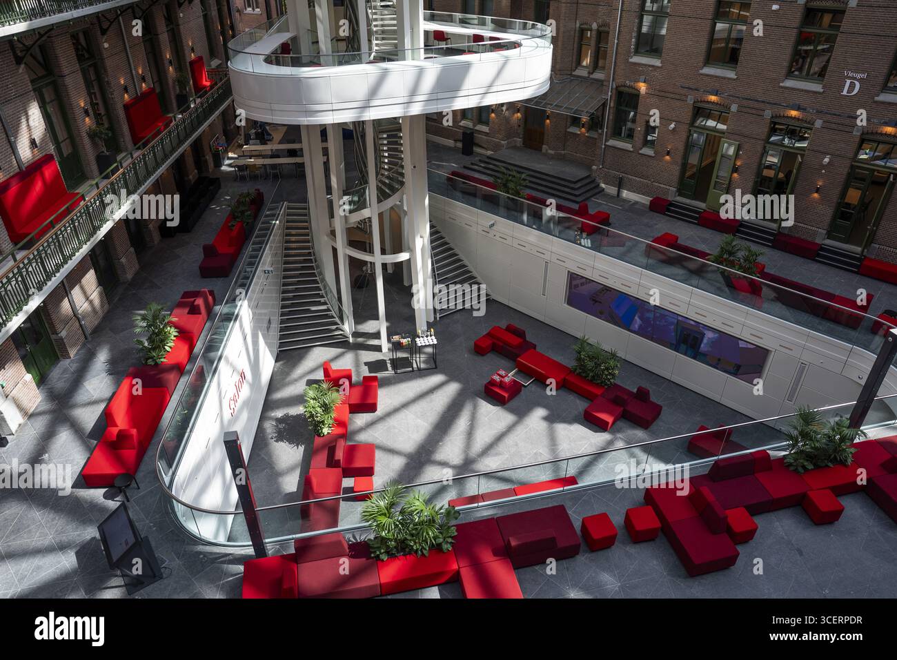 AMSTERDAM - Inneres der Universitätsbibliothek (UB) der Universität Amsterdam. Nach jahrelanger Renovierung und Renovierung wird die Bibliothek bald wieder geöffnet. ANP JEROEN JUMELET niederlande Out - belgien Out Stockfoto