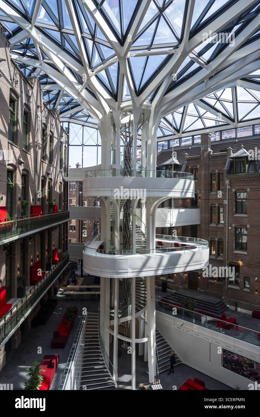 AMSTERDAM - Inneres der Universitätsbibliothek (UB) der Universität Amsterdam. Nach jahrelanger Renovierung und Renovierung wird die Bibliothek bald wieder geöffnet. ANP JEROEN JUMELET niederlande Out - belgien Out Stockfoto