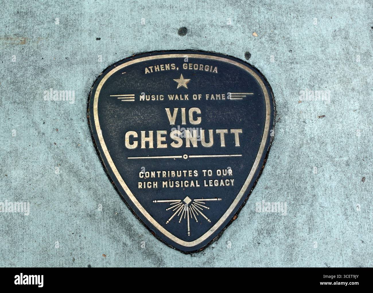 Die Vic Chesnutt-Tafel auf dem Athens Music Walk of Fame in Athen, Georgien Stockfoto