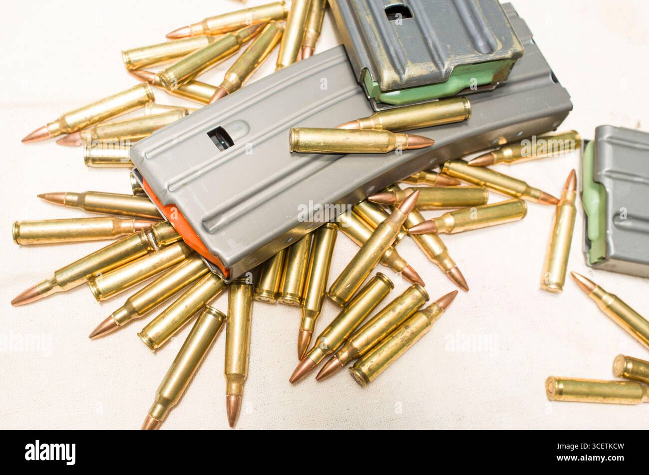 Aluminium-Zeitschriften für das AR-15/M-16 Gewehr mit.223 Kaliber Patronen, USA Stockfoto