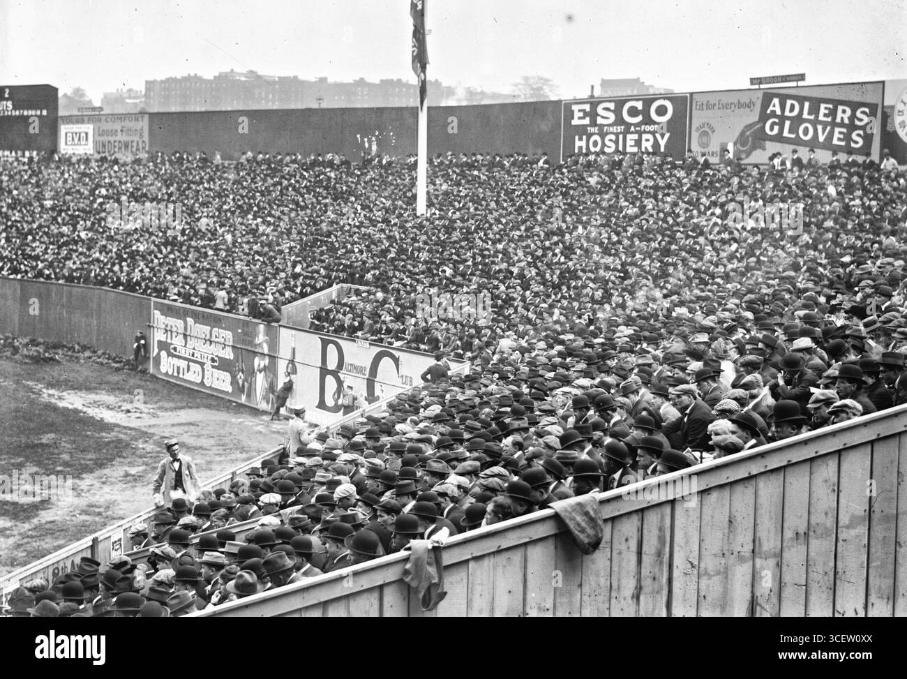 Bleachers, World Series, Polo Grounds Baseball, 9. Oktober 1913 Stockfoto