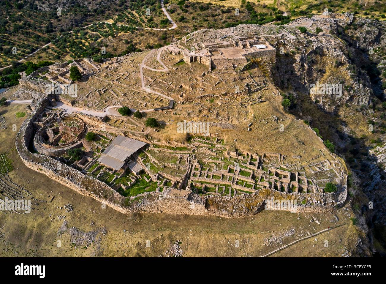 Griechenland, Region Peloponnes, aus der Vogelperspektive der archäologischen Stätte Mykines (Mykines), die zum UNESCO-Weltkulturerbe gehört Stockfoto