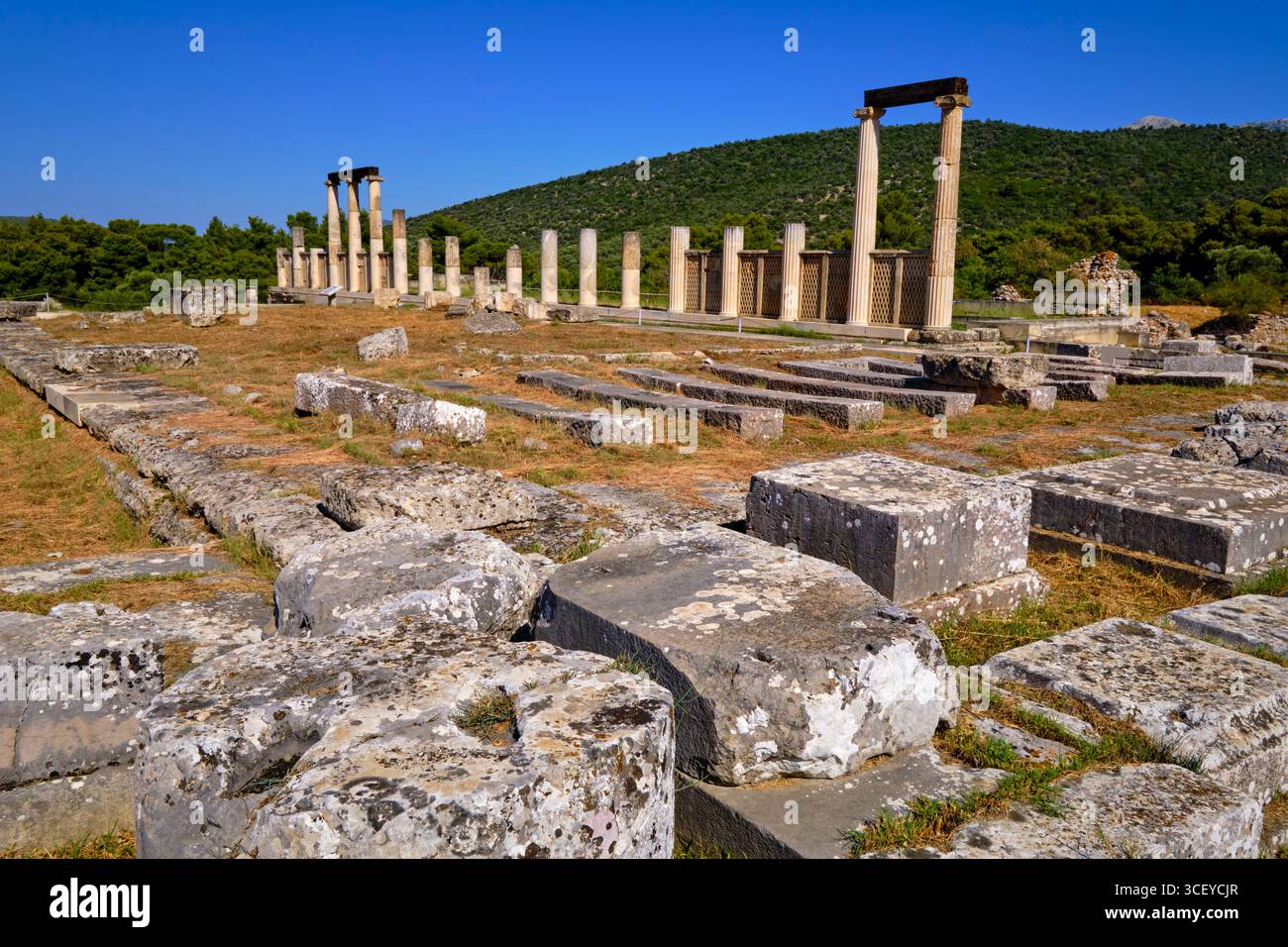 Griechenland, Peloponnes, archäologische Stätte von Epidaurus, die von der UNESCO, Abaton, zum Weltkulturerbe erklärt wurde Stockfoto