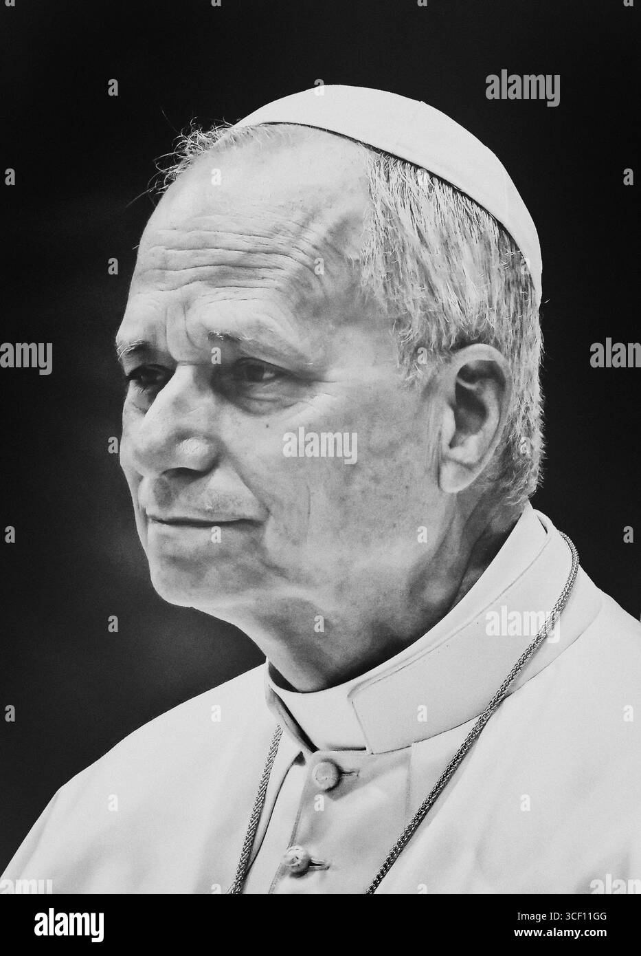 August 2025. Vatikanstadt - PAPST LEO XIV. Während seiner wöchentlichen Generalaudienz im Vatikan. © EvandroInetti Via ZUMA Wire (Foto: © Evandro Inetti/ZUMA Press Wire) NUR REDAKTIONELLE VERWENDUNG! Nicht für kommerzielle ZWECKE! Stockfoto