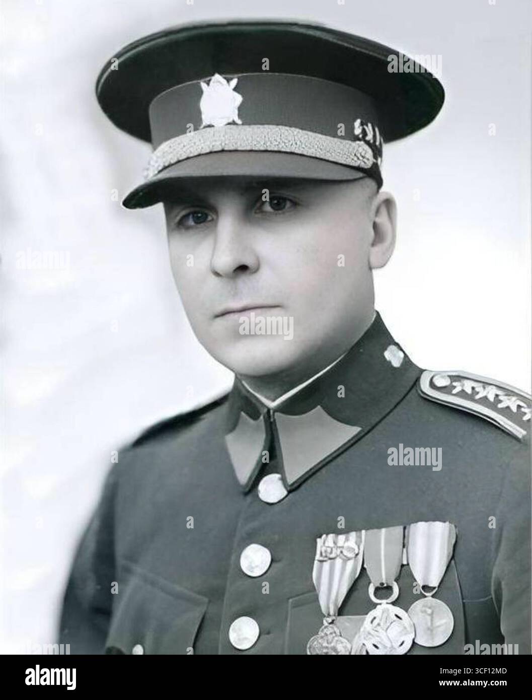 Jan Vlachý (1895–1943) war ein tschechoslowakischer Legionär, Anführer des Widerstands und Brigadegeneral in memoriam. Während der NS-Besetzung der Tschechoslowakei leitete er die antideutsche Untergrundorganisation „Verteidigung der Nation“. Stockfoto