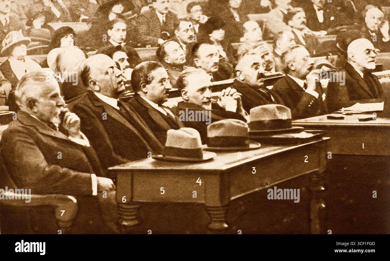 Im Dezember 1922 wurden sechs ehemalige Minister unmittelbar nach der Verhängung der Todesstrafe in Athen hingerichtet. Sie hatten während des Krieges mit der Türkei gedient und wurden vor ein revolutionäres Gericht gestellt. Stockfoto