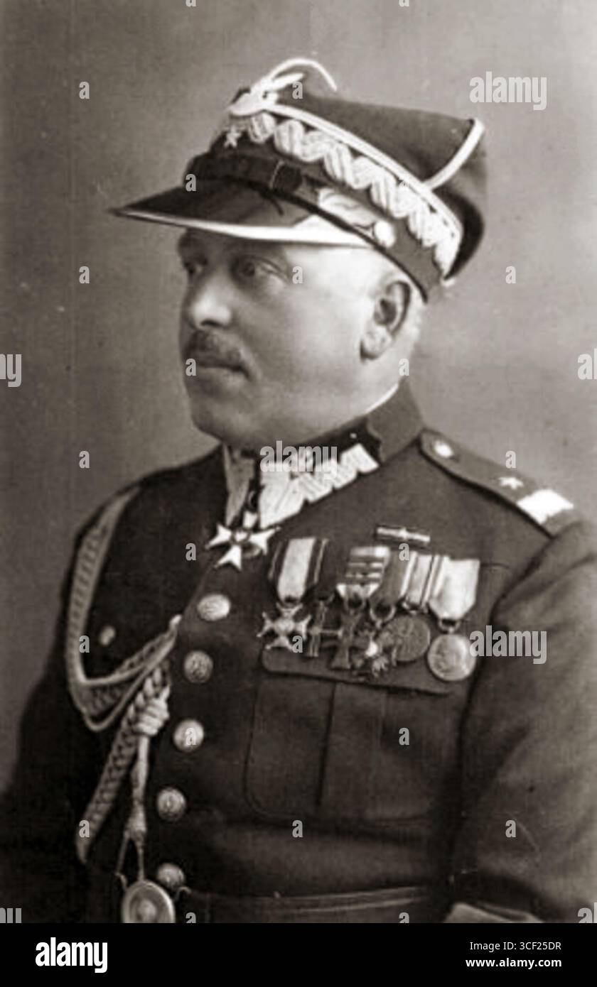 Henryk Krok-Paszkowski (1887–1969) war ein polnischer General, der vor 1939 für seinen Militärdienst und seine Führung in der polnischen Armee bekannt war. Stockfoto