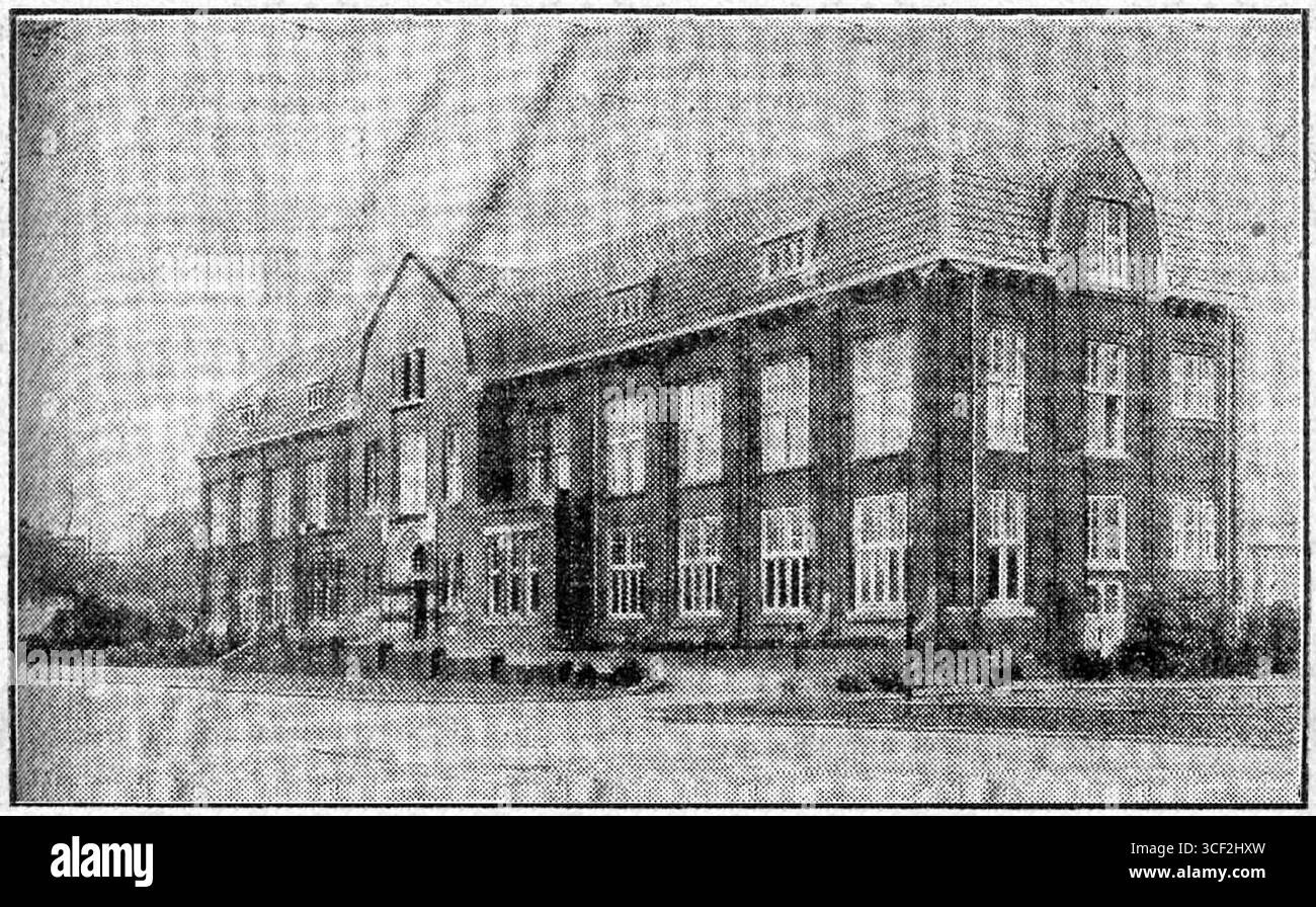 Das neue R.K. Krankenhaus in Groningen, 1925 von einem unbekannten Fotografen fotografiert. Dieses Bild zeigt die Architektur des Gebäudes im frühen 20. Jahrhundert. Stockfoto
