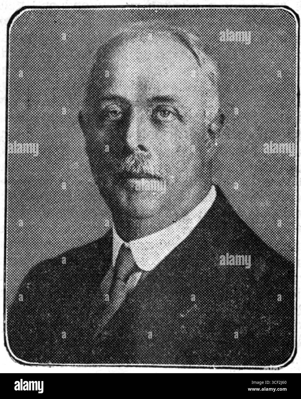 Dieses Foto zeigt J.A.E. Verkade aus dem Jahr 1936. Das Bild ist bekannt für seine Beiträge auf diesem Gebiet und spiegelt den Stil der Porträtfotografie des frühen 20. Jahrhunderts wider. Stockfoto