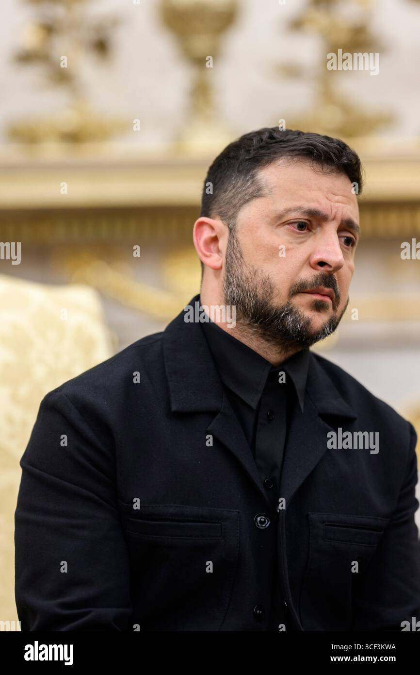 WASHINGTON DC, USA - 18. August 2025 - US-Präsident Donald Trump nimmt an einem bilateralen Treffen mit dem ukrainischen Präsidenten Wolodymyr Zelenskyj, MON, Teil Stockfoto