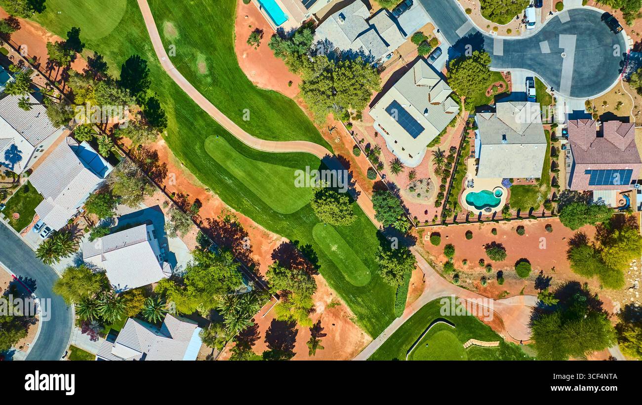 Aerial Residence Golf Course Community Mit Wüstenlandschaften Las Vegas Stockfoto